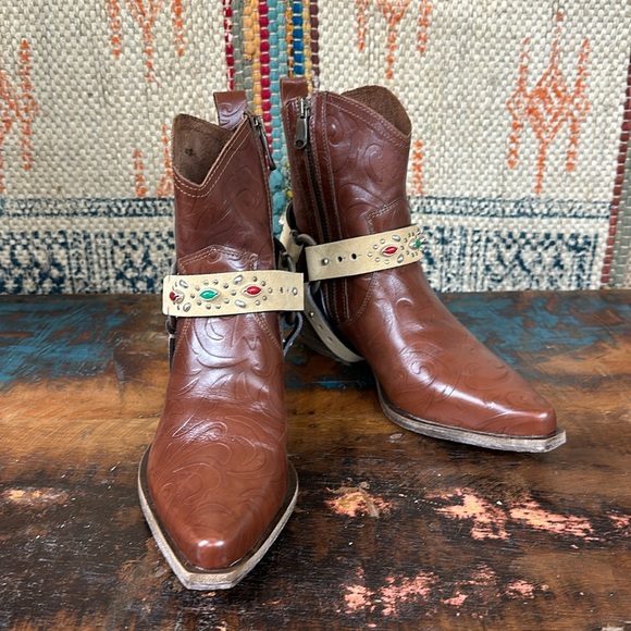 Studded adjustable removable boot belts. New from Sundance. - Picture 3 of 8